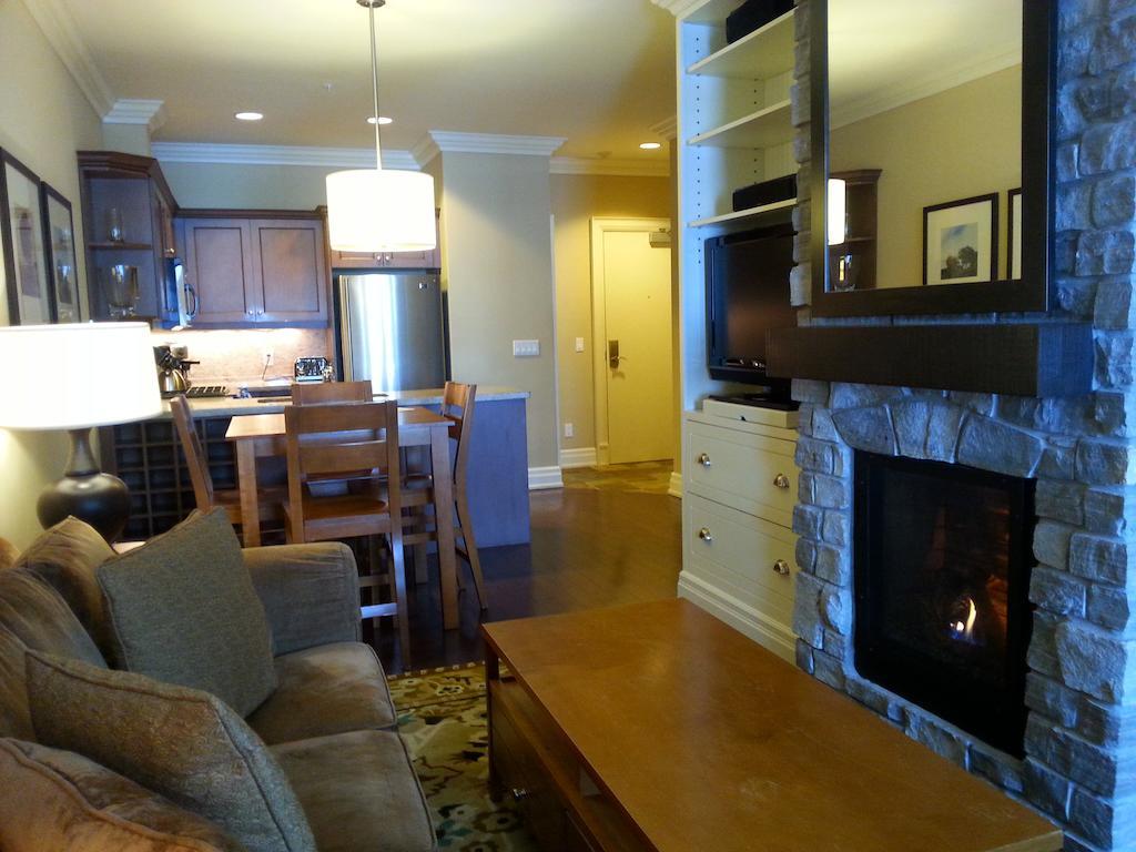 Touchstone Resort On Lake Muskoka Bracebridge Habitación foto
